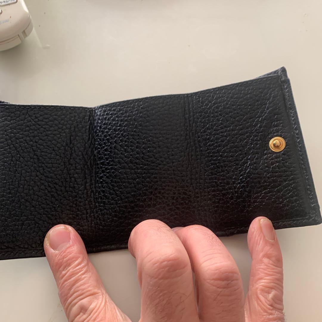 美品！GUCCI GGロゴ ブラックレザー 三つ折り財布