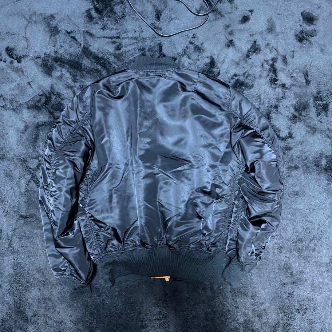 MA-1！ALPHA INDUSTRIES M ブラック リバーシブル 短丈