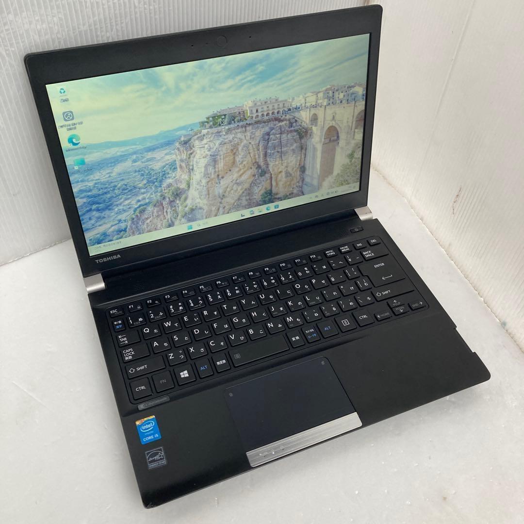 東芝　TOSHIBA dynabook R734/Mノート PC