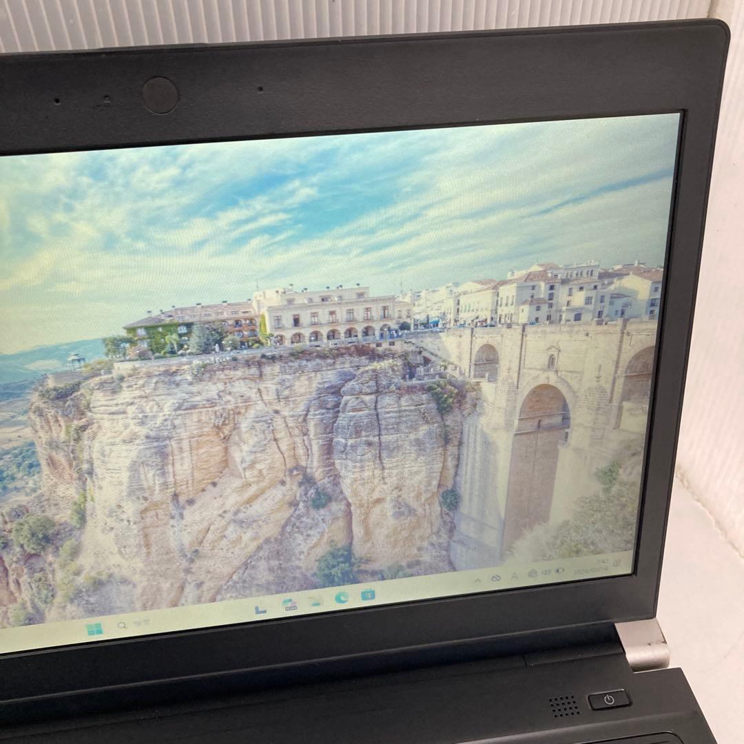 東芝　TOSHIBA dynabook R734/Mノート PC