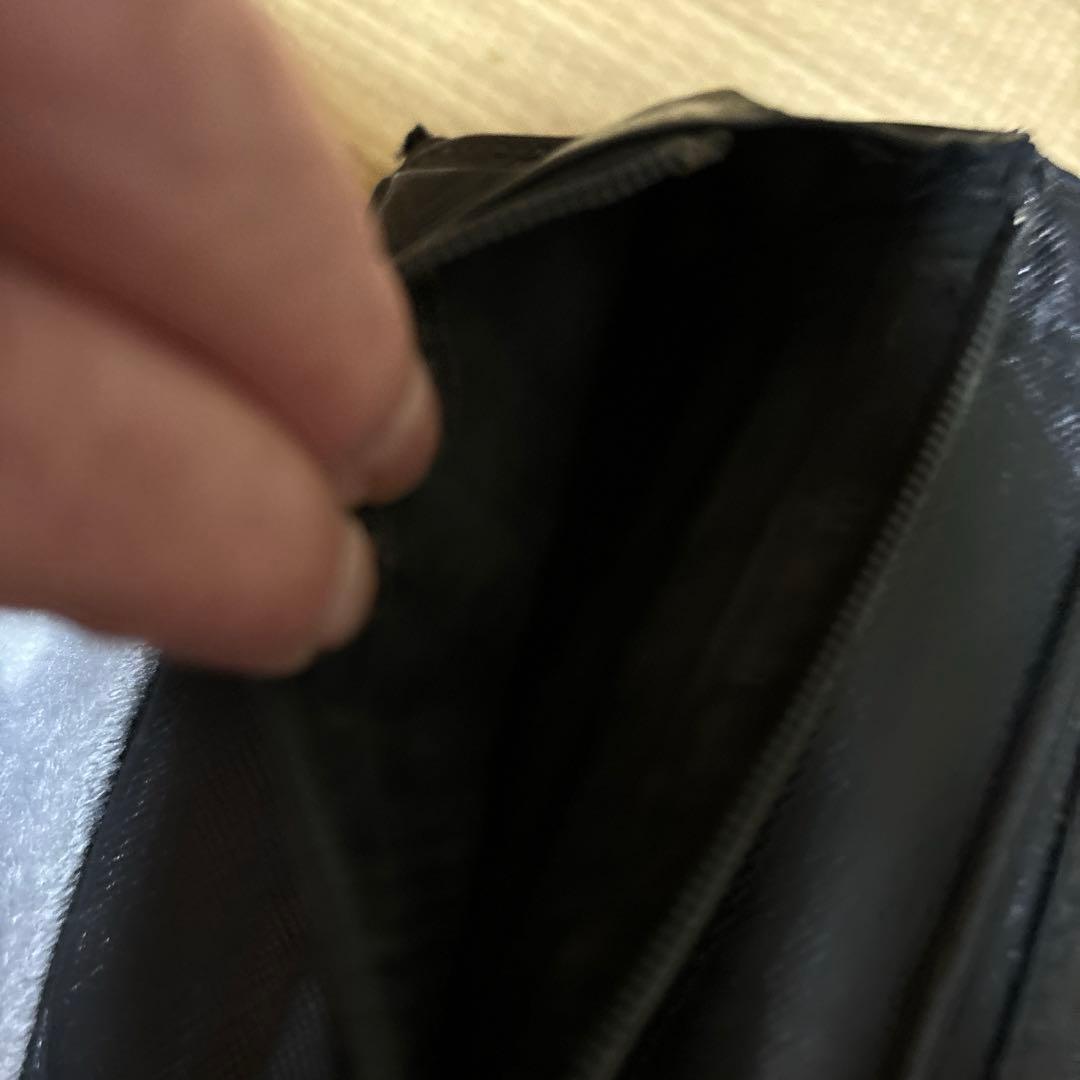 今だけ値下げ。美品。PRADA ブラック 三つ折り財布男女兼用。