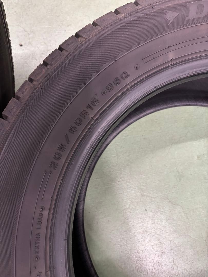 ②冬タイヤ 205/60R16 2本セット通常33000→30000円20日まで