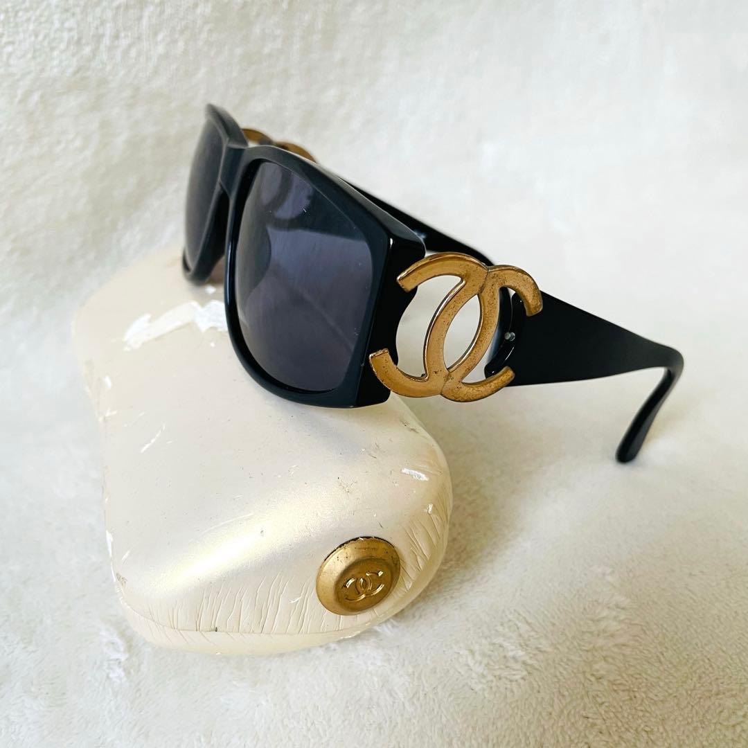 CHANEL ブラック サングラス ココマーク　イタリア製　94305