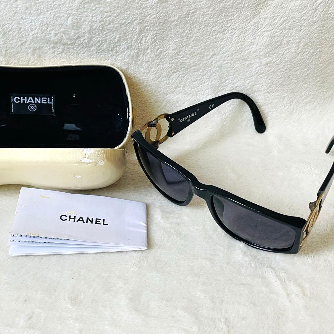 CHANEL ブラック サングラス ココマーク　イタリア製　94305