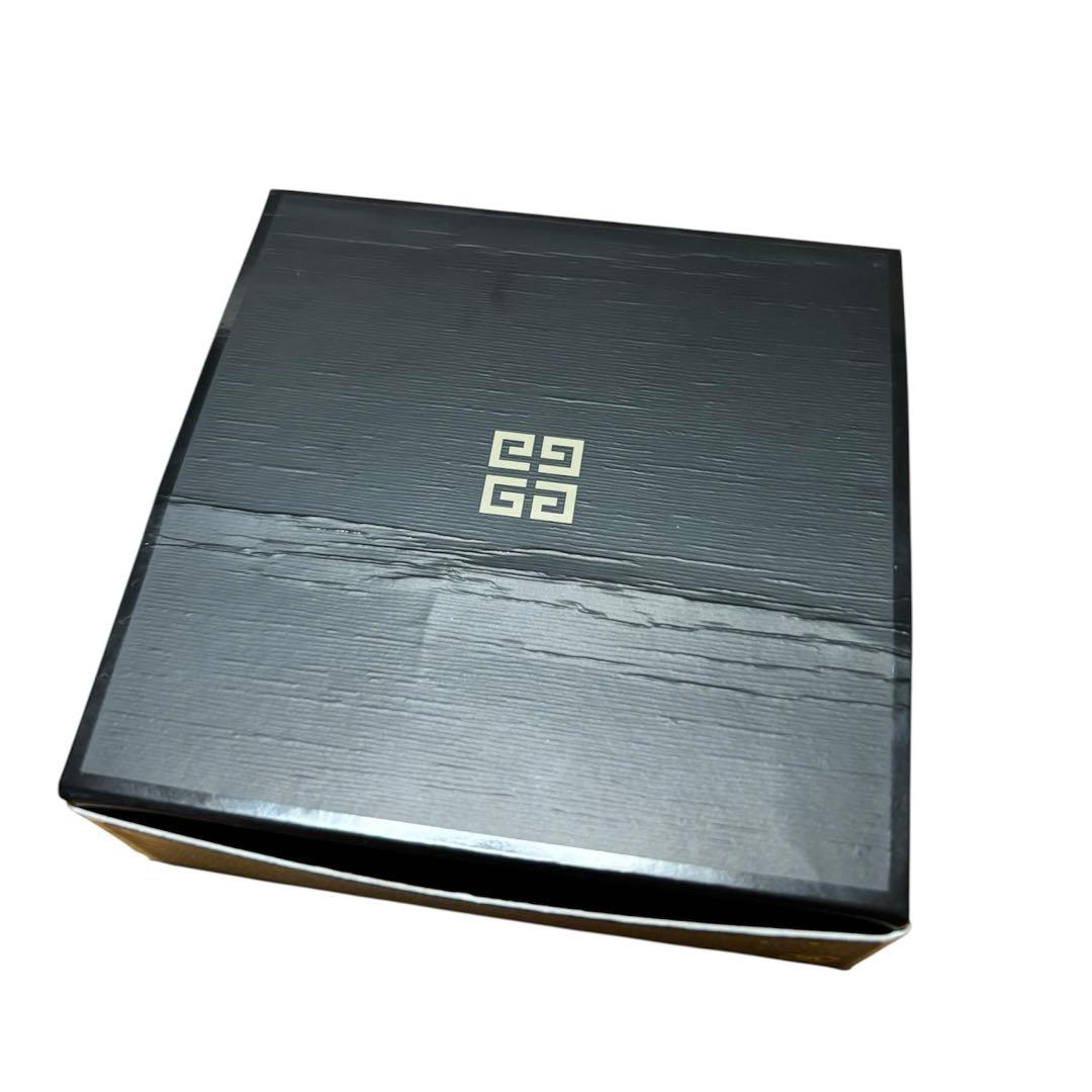 GIVENCHY ソワンノワール UVコンパクト12g ポーチセット
