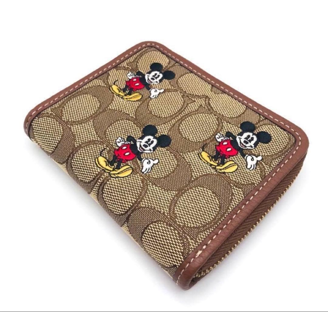 coachコーチDisneyコラボコンパクトウォレット二つ折り在庫