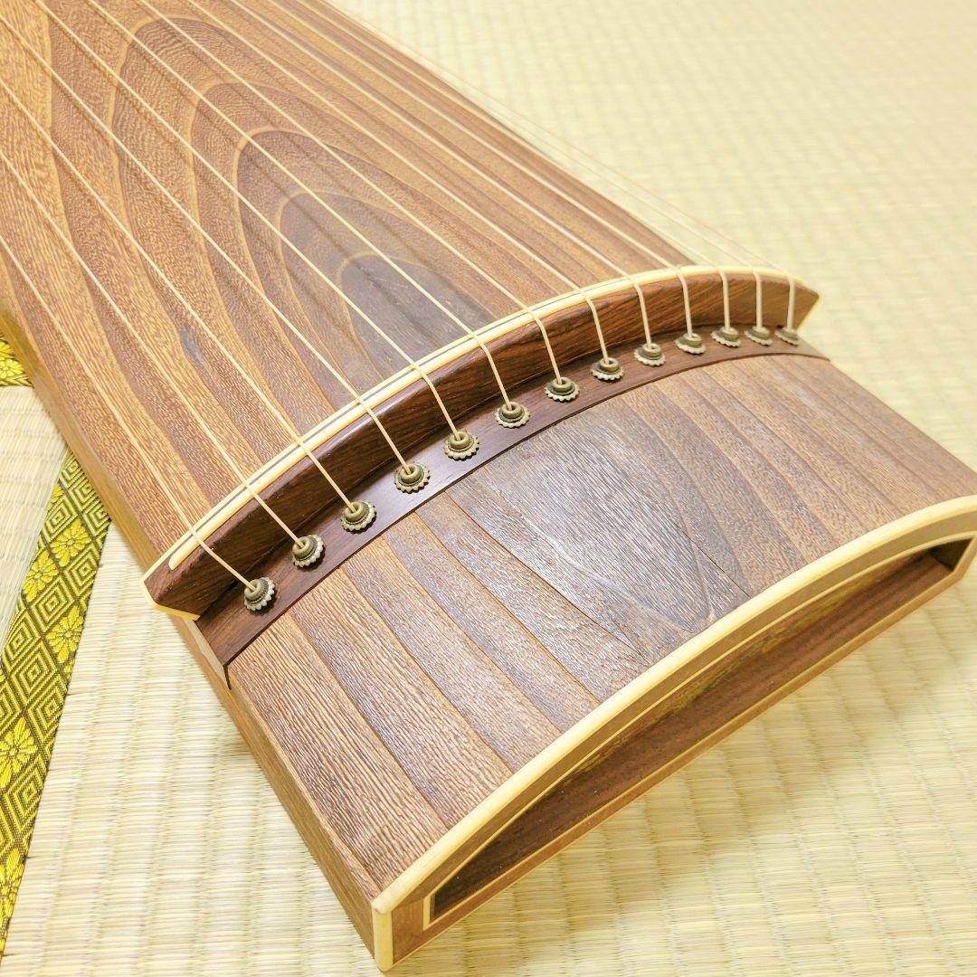 t2高級 和琴 お琴 琴 くり甲 すだれ彫 蒔絵 和楽器 弦楽器 13弦