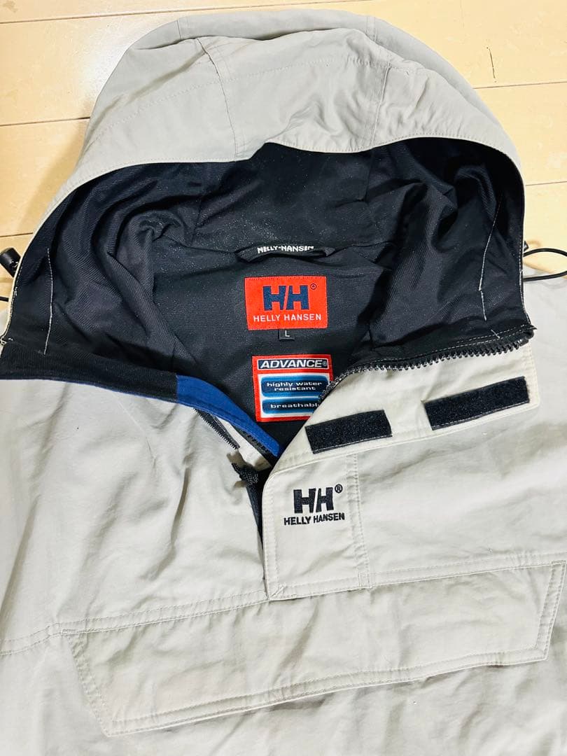ヘリーハンセン　HellyHansen スノーボードウェア　上下セットアップ
