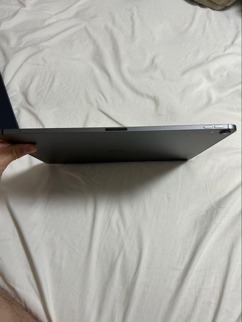 iPad 12.9インチ スペースグレー 512Gキーボード付き