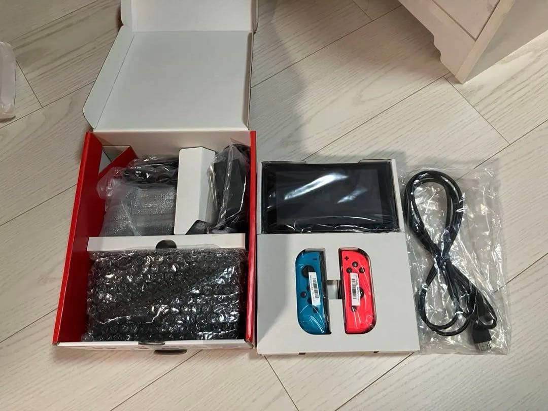 【美品】Nintendo Switch 本体