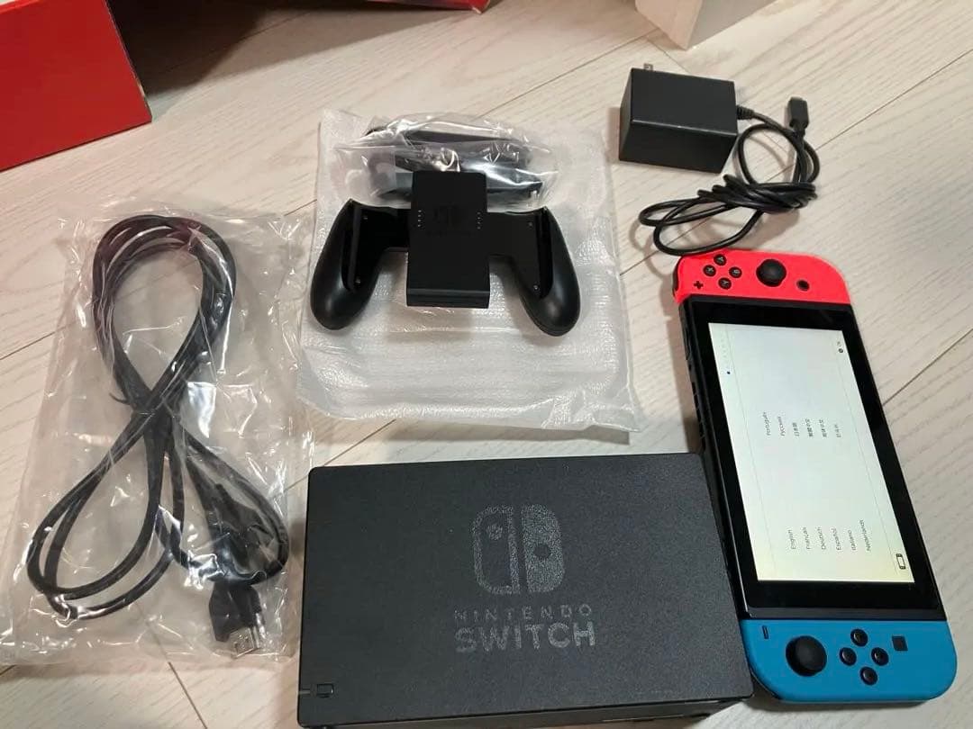 【美品】Nintendo Switch 本体