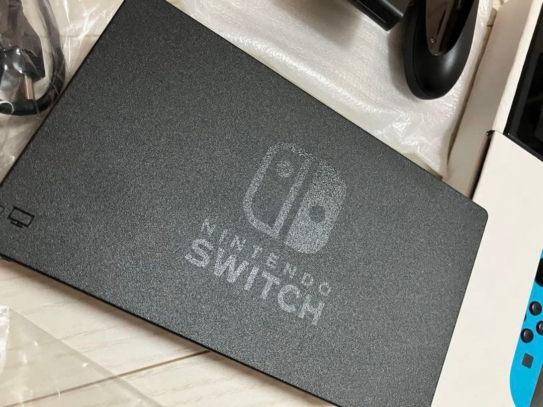 【美品】Nintendo Switch 本体