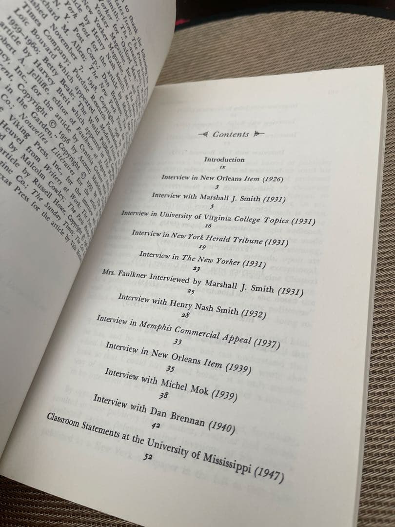 洋書 Lion in the Garden: William Faulkner