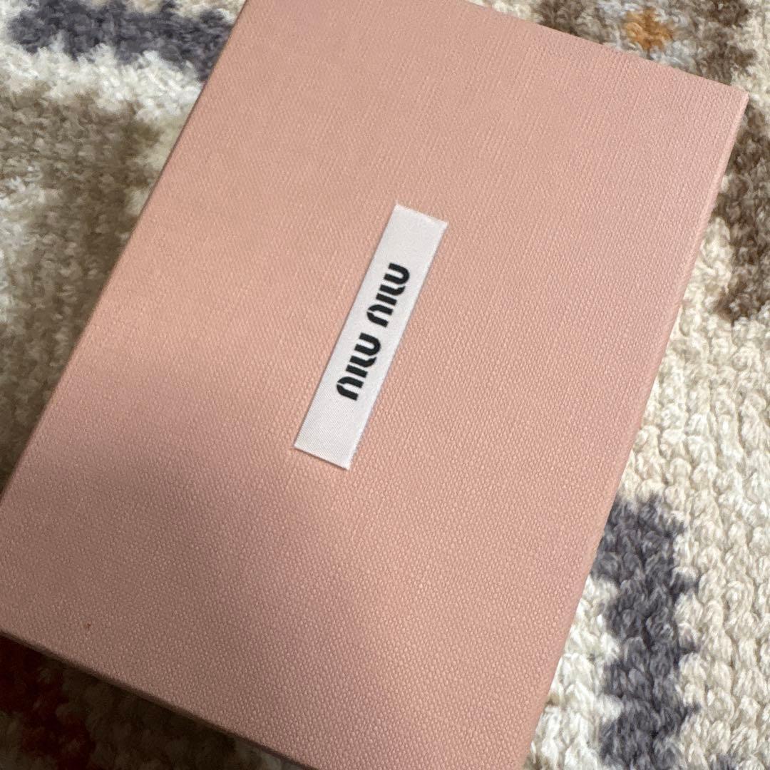 MIU MIU マテラッセ 三つ折り財布 L字 ファスナー ピンク