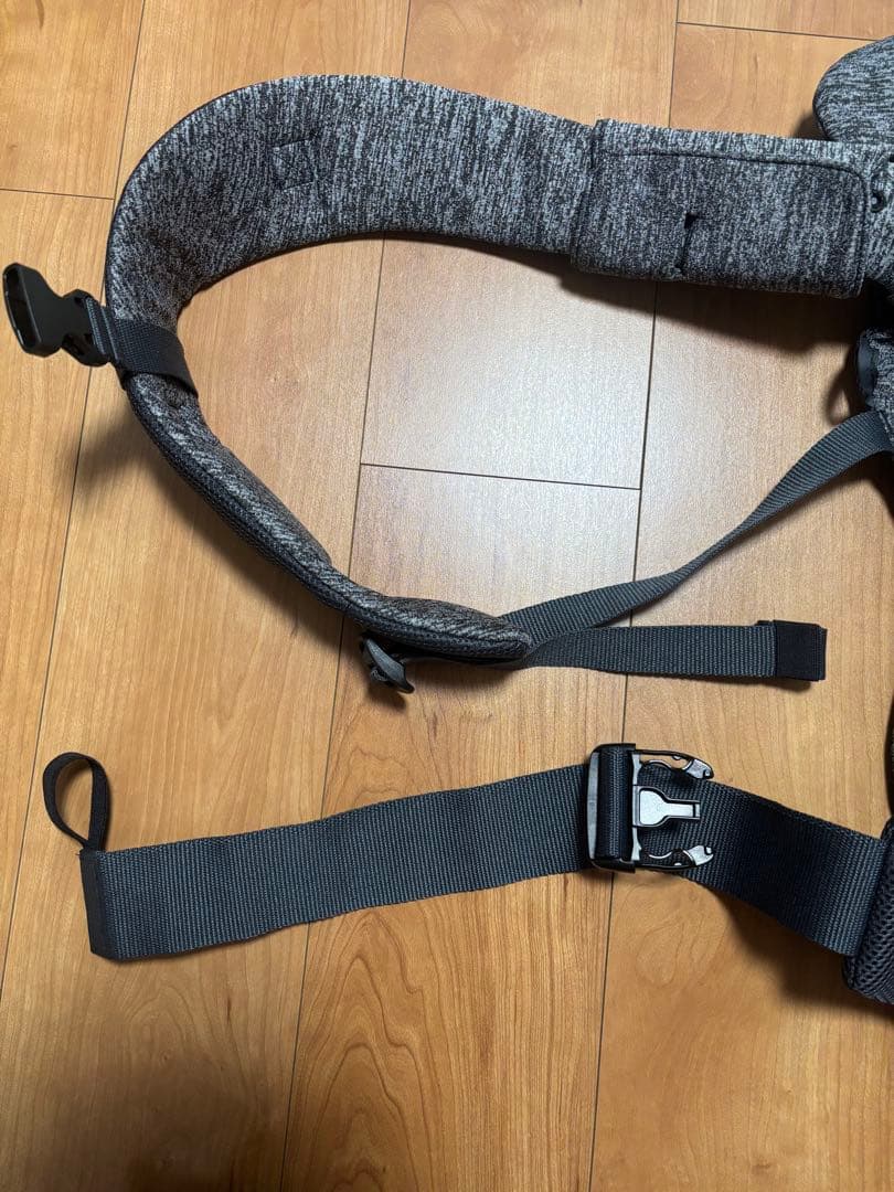 【美品】ApricaコアラウルトラメッシュEXアップリカ　抱っこ紐　横抱き