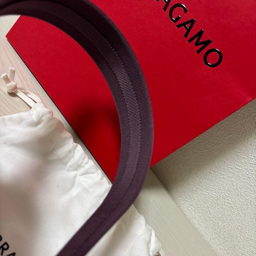【FERRAGAMO】フェラガモ　カチューシャ（新ロゴショッパー&保存袋付き）
