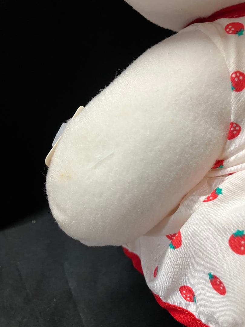 レア　ハローキティ いちご柄 ぬいぐるみ レトロ約30cm B2243