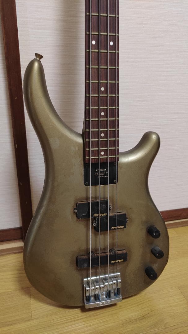 ベース Fernandes Bass