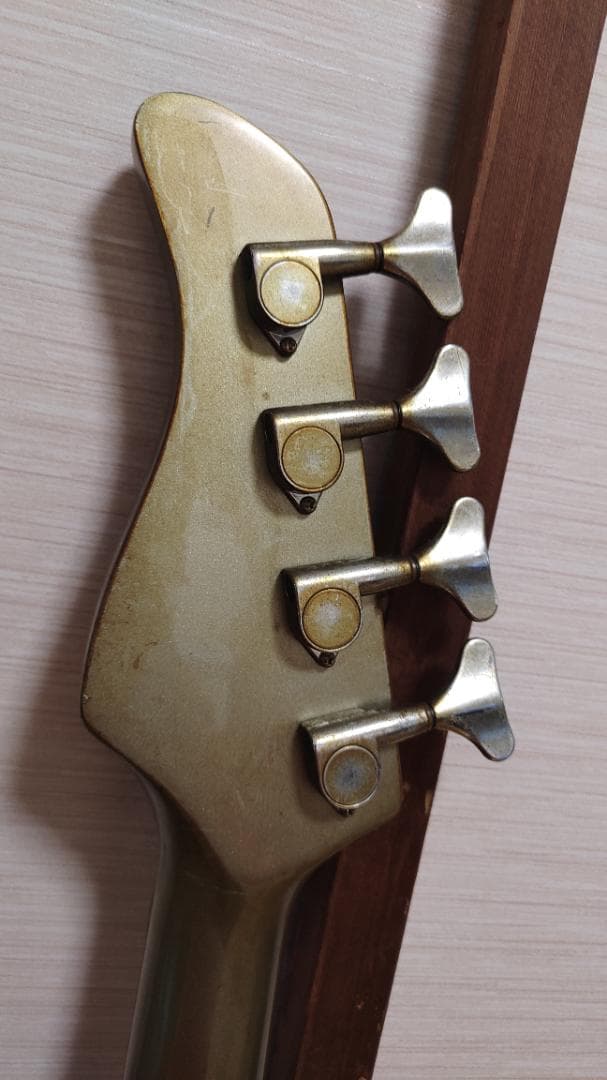 ベース Fernandes Bass