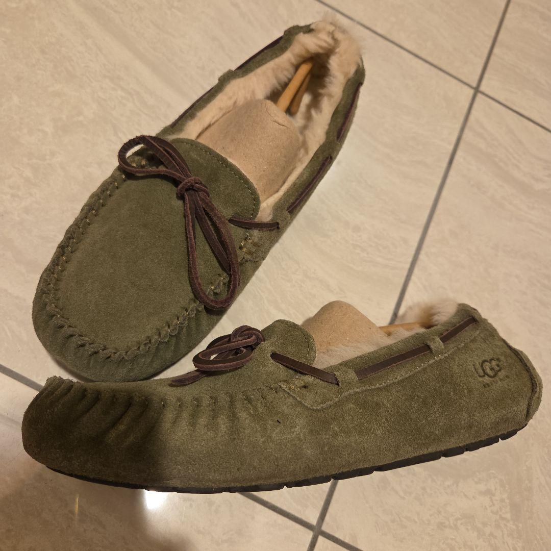 UGG オリーブグリーン モカシン(美品)お洒落必見