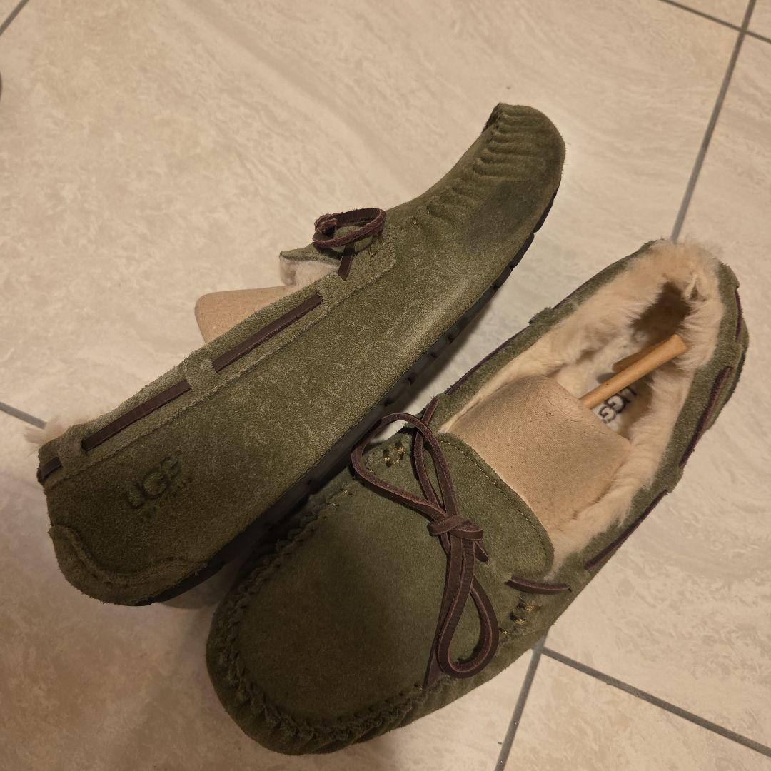 UGG オリーブグリーン モカシン(美品)お洒落必見