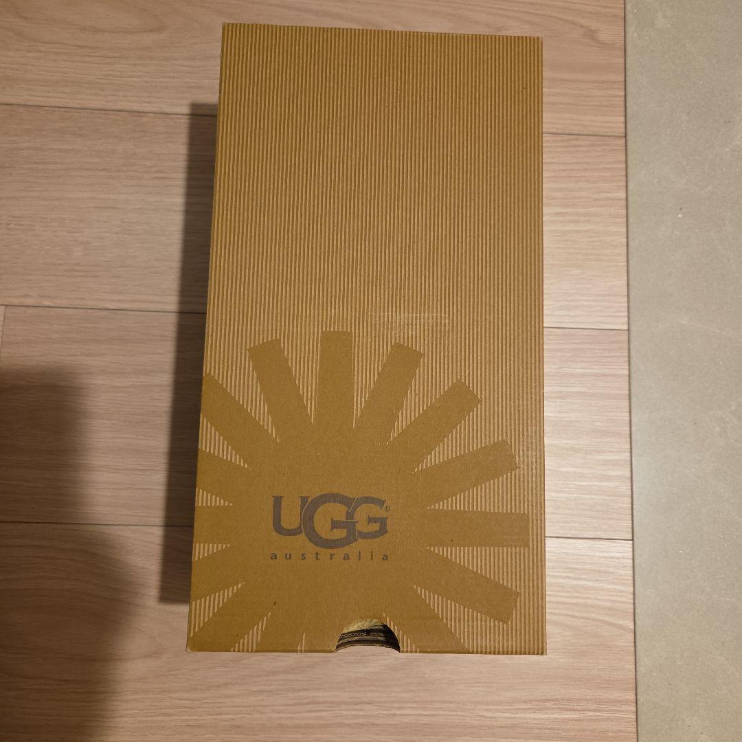 UGG オリーブグリーン モカシン(美品)お洒落必見