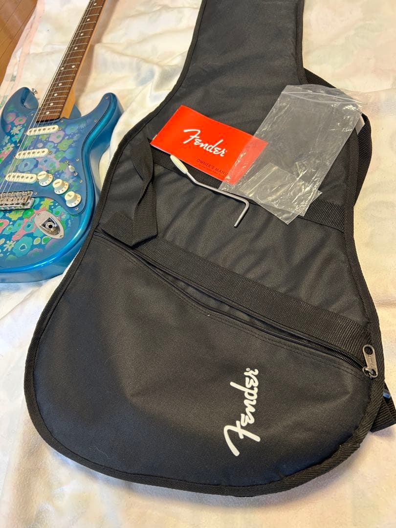 fender JAPAN ブルーフラワー