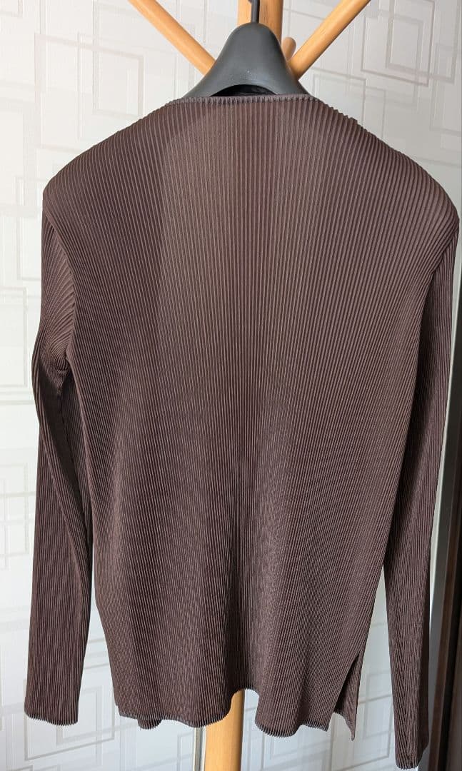 ISSEY MIYAKE FETEイッセイミヤケフェット ボタンレスカーディガン