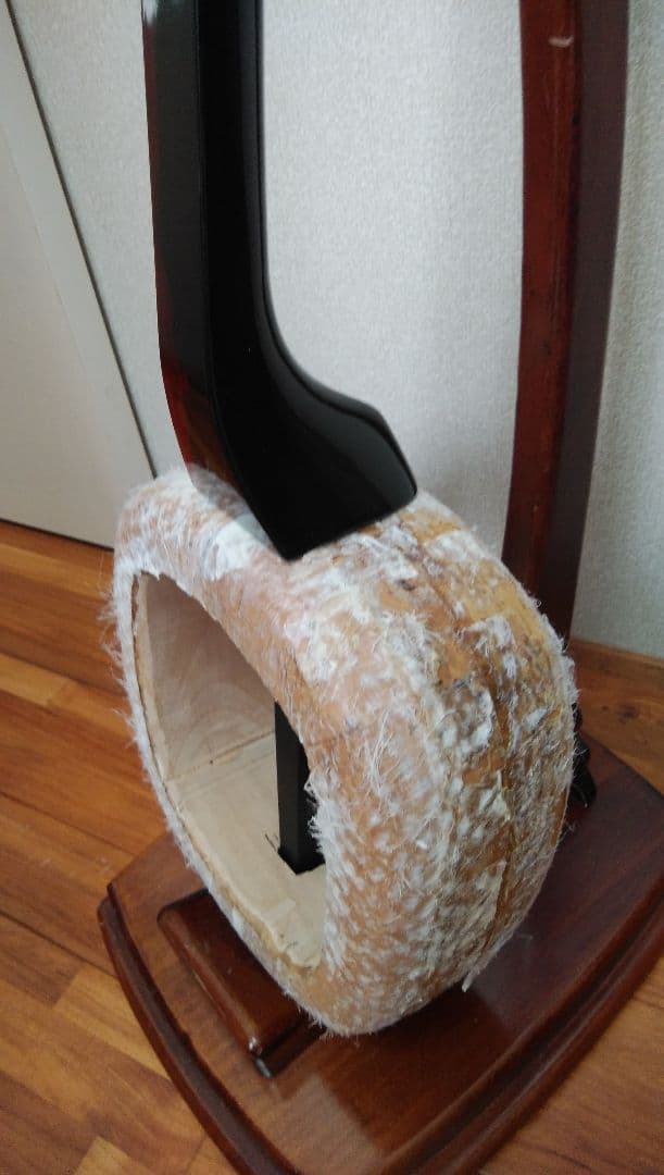 三線 銘苅春政作 知念大工型 特級黒檀材 棹と胴のみ