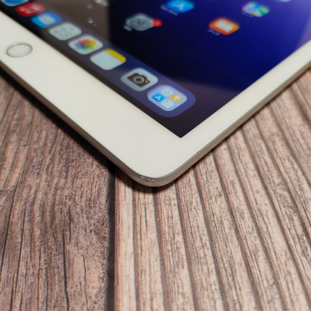 iPad 第7世代 32GB シルバー 美品 バッテリー99%