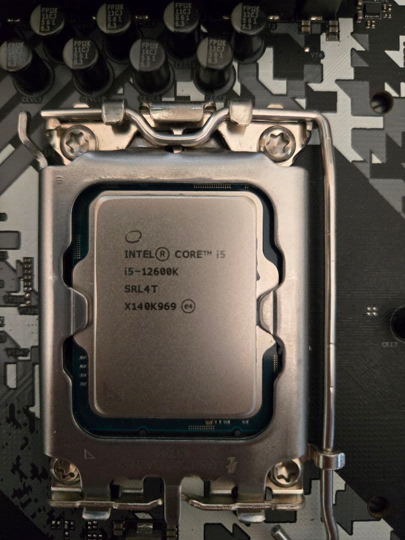 田*中様 Z690 Steel Legend WiFi 6E + i5 1260