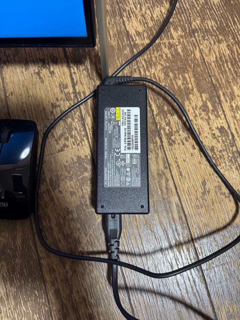 富士通 一体型デスクトップPC ESPRIMO FH70/B3