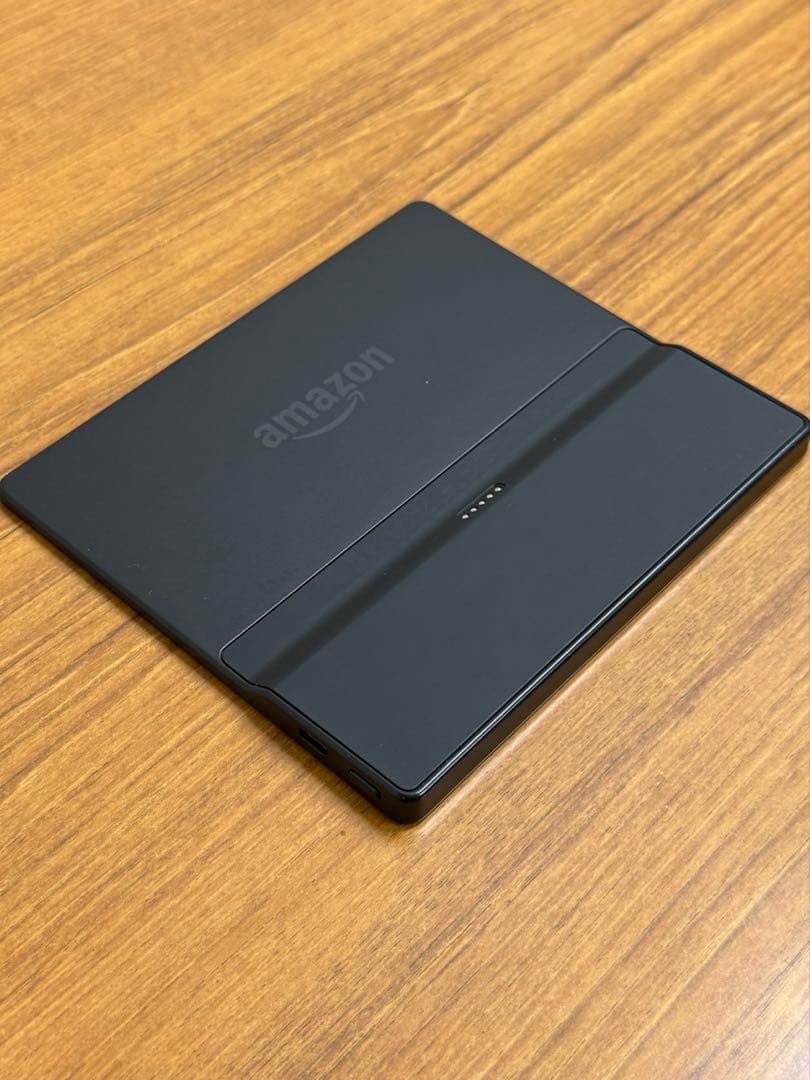 Kindle Oasis Wi-Fiモデル 4GB ＋バッテリー内蔵カバー付き