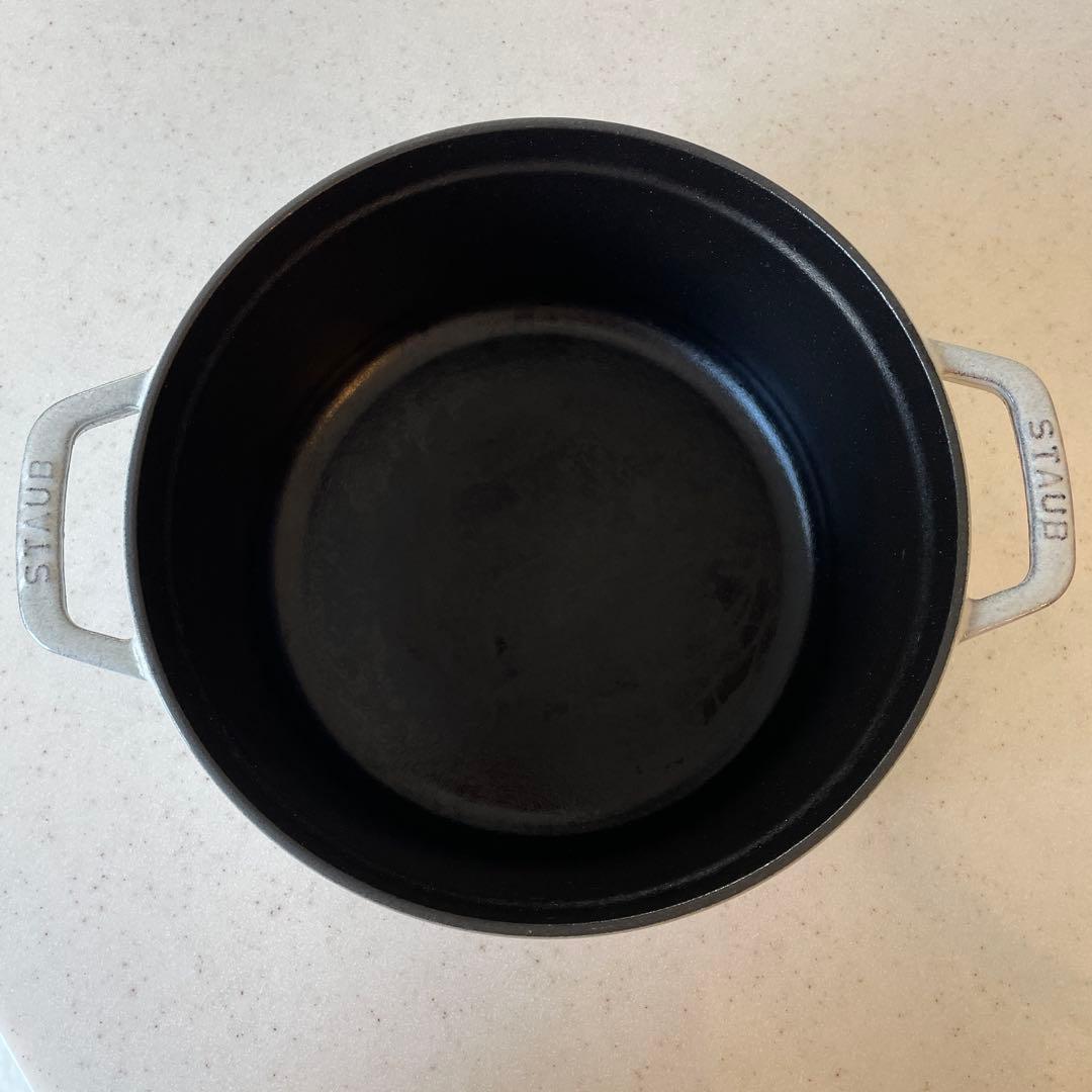 STAUB ピコ・ココット 24 cm ラウンド (カンパーニュ) 鍋　ストウブ
