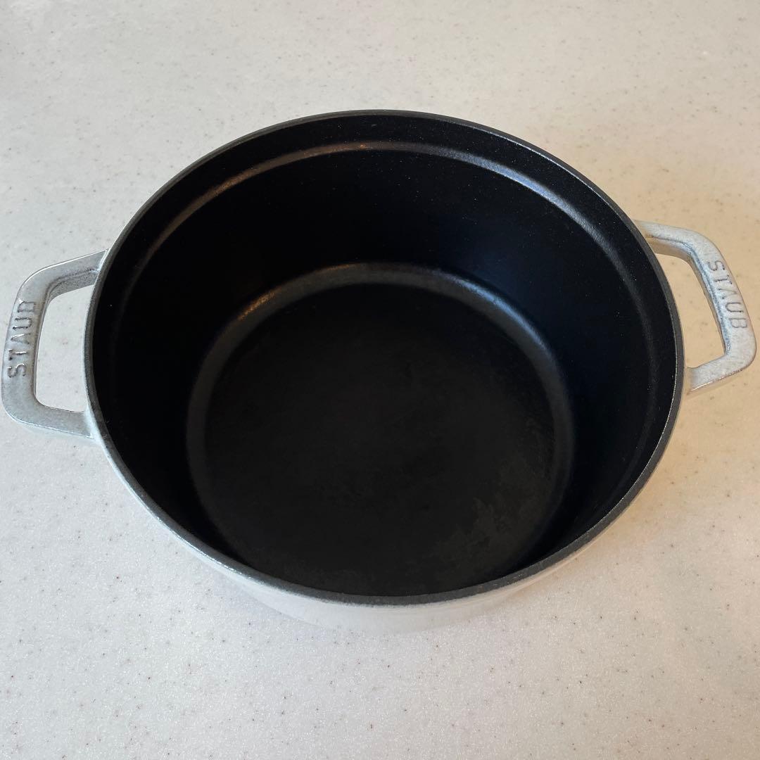 STAUB ピコ・ココット 24 cm ラウンド (カンパーニュ) 鍋　ストウブ