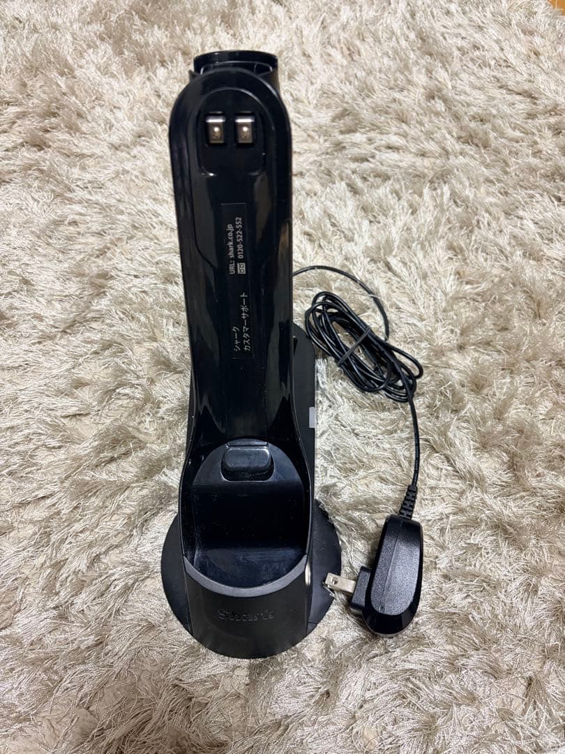 シャーク　スティッククリーナー本体 充電ドック付き