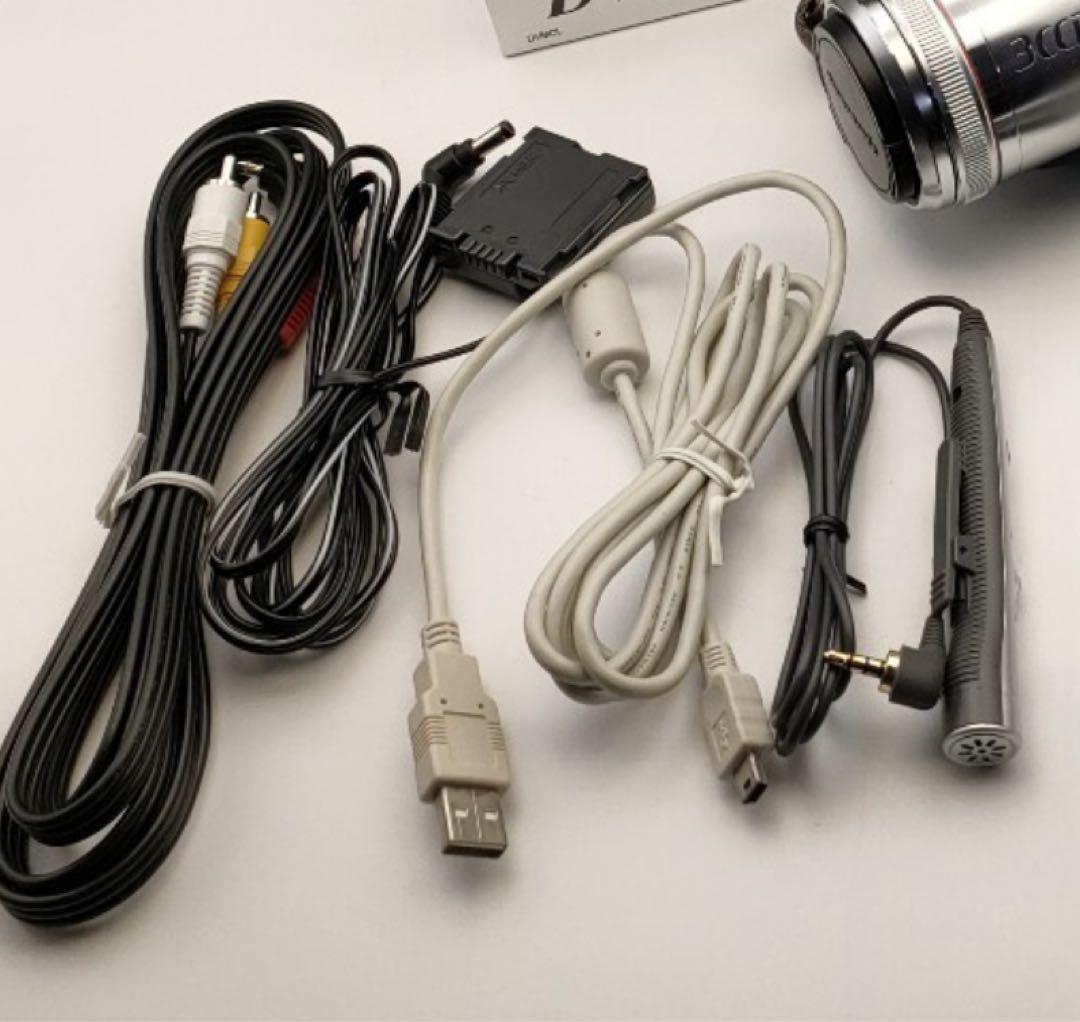 【美品】 Panasonic パナソニックNV-GS250-S ビデオカメラ