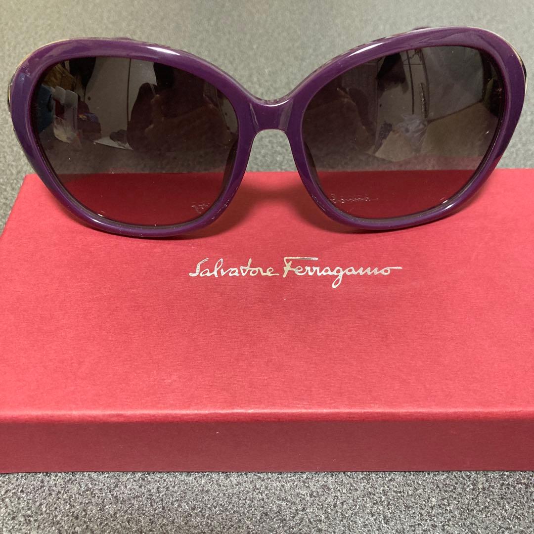 Salvatore Ferragamo パープル サングラス