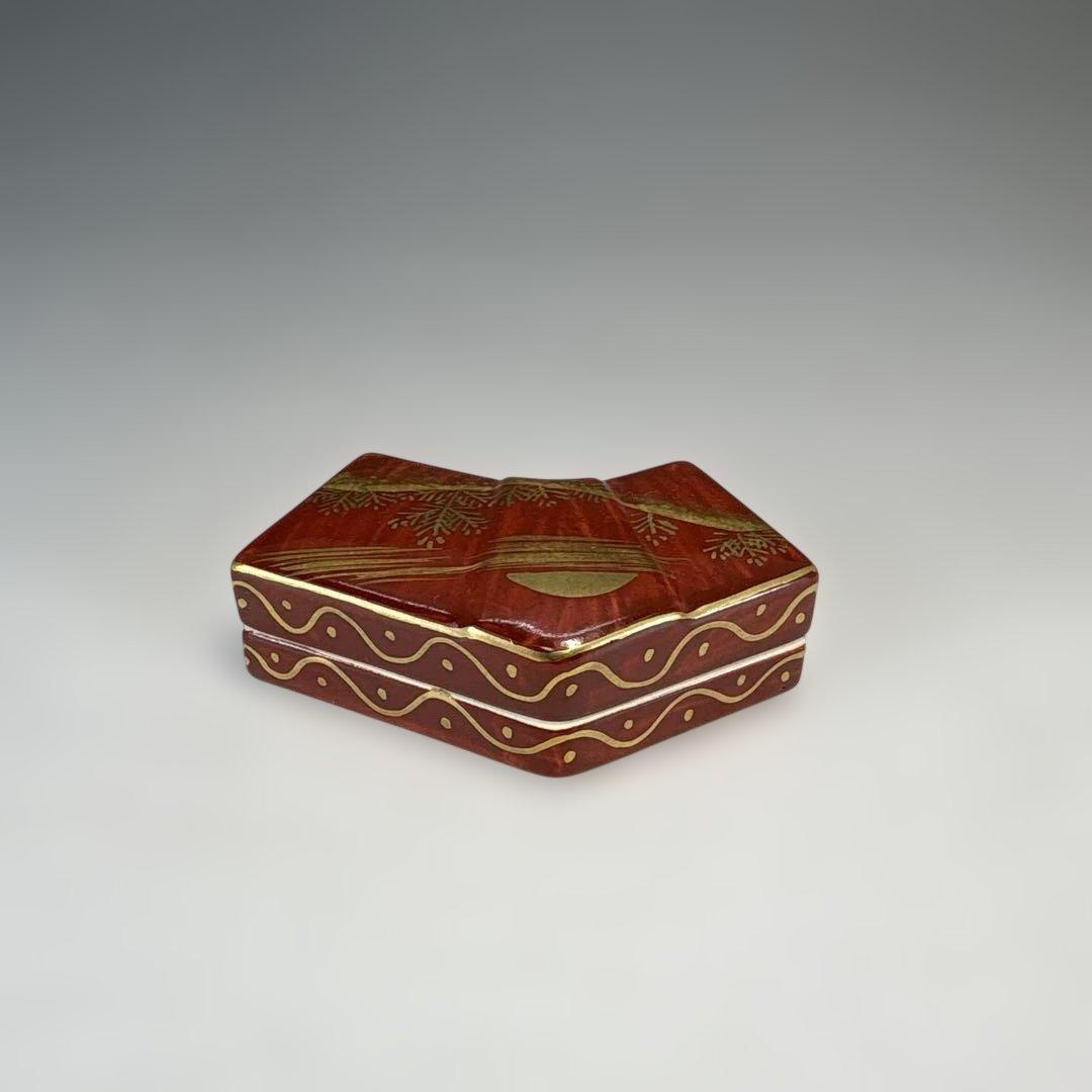 【中古品】橋本紫雲造　金襴手　晴香合（共箱）USED〈税込•送料込〉