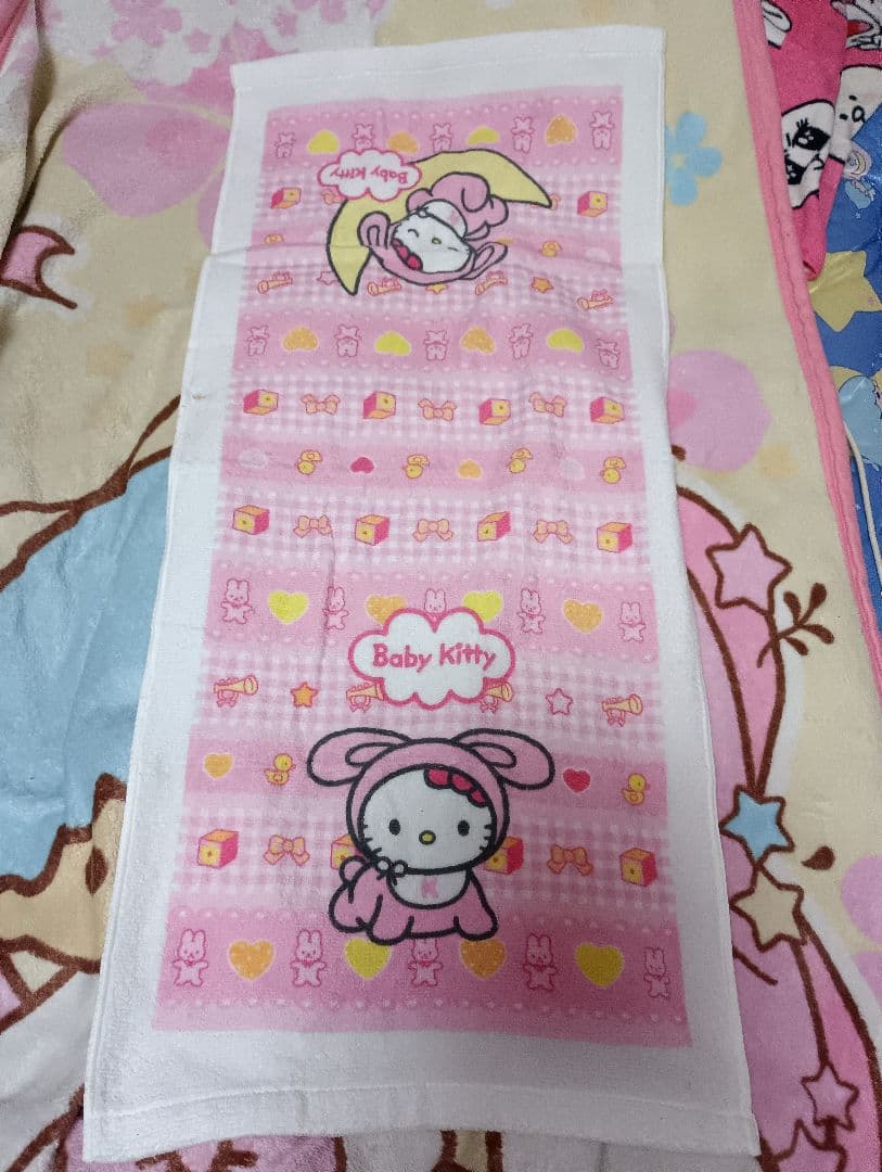 Baby Kitty セット　タオル　チャーム　マスコット ピンク　ベビーキティ
