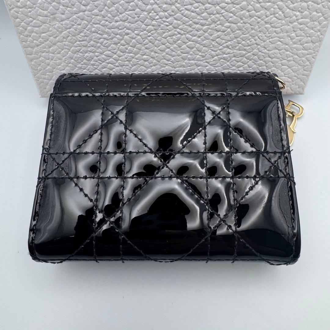 ⭐️極美品 ディオール 三つ折り財布 エナメル カナージュ ロータス 黒 ゴールド