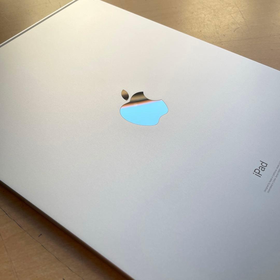 iPad Pro 11インチ　第2世代　シルバー　128GB 超美品　#7