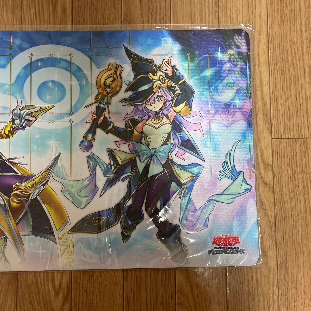 アジア版 遊戯王　幻惑の見習い魔術師　幻惑の魔術師　プレイマット 遊戯王の日