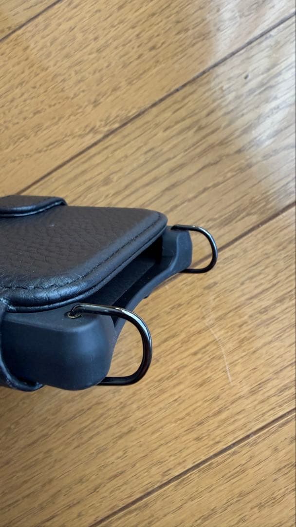 BANDOLIER バンドリヤー iPhone16pro 手帳型ケース
