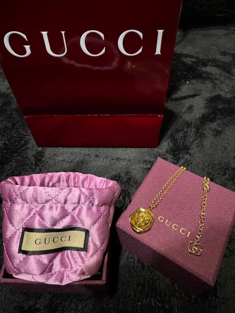 GUCCI デムナ　26ss 新作　クレストチャームネックレス