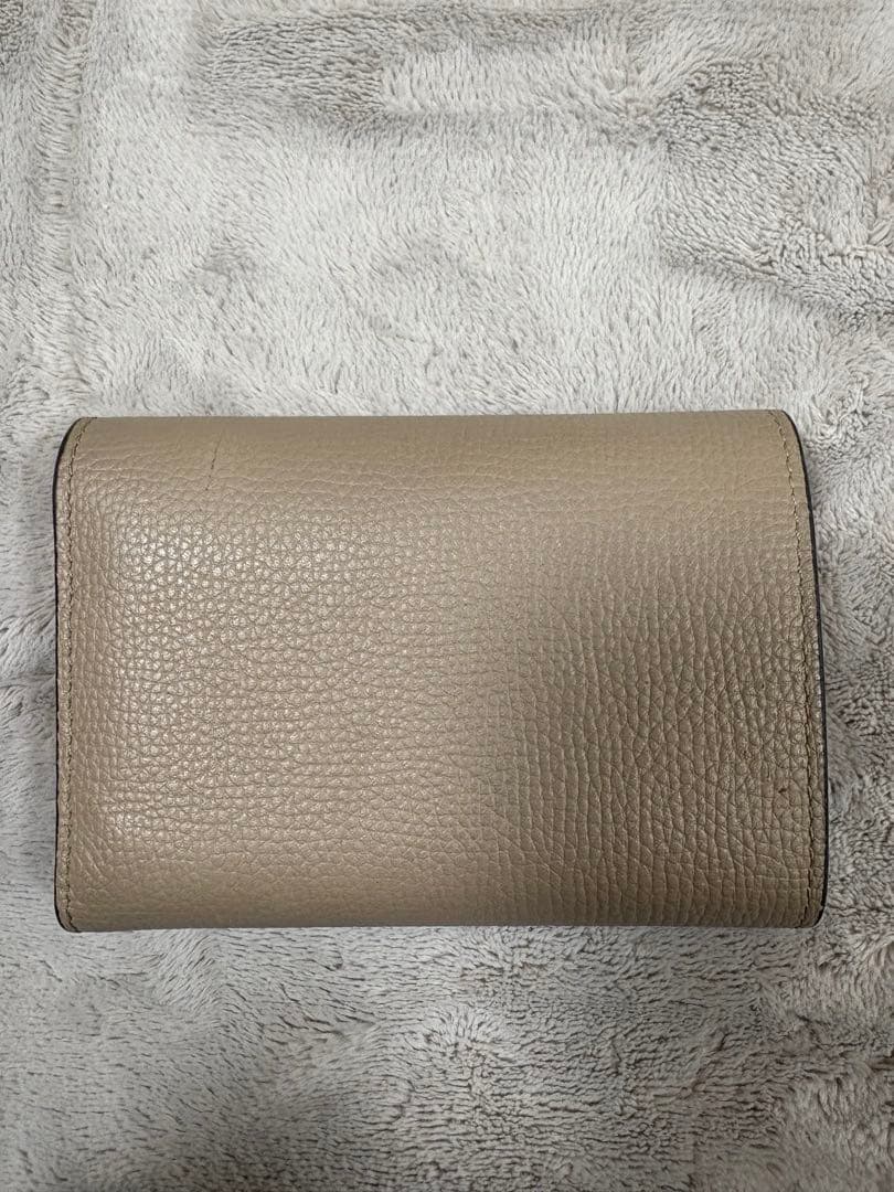 LOEWE ロエベ 三つ折り財布 人気カラー サンド