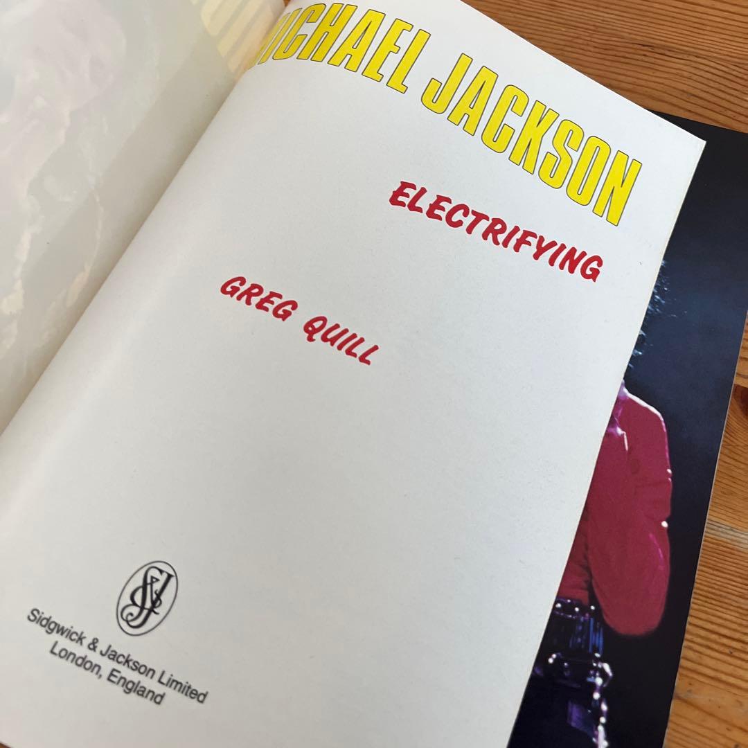 洋書Michael Jackson Electrifying (ポスターなし)