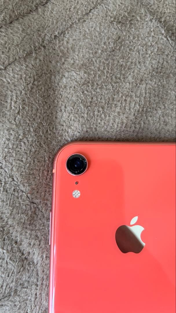 Apple iPhone XR コーラル　カメラレンズ割れ