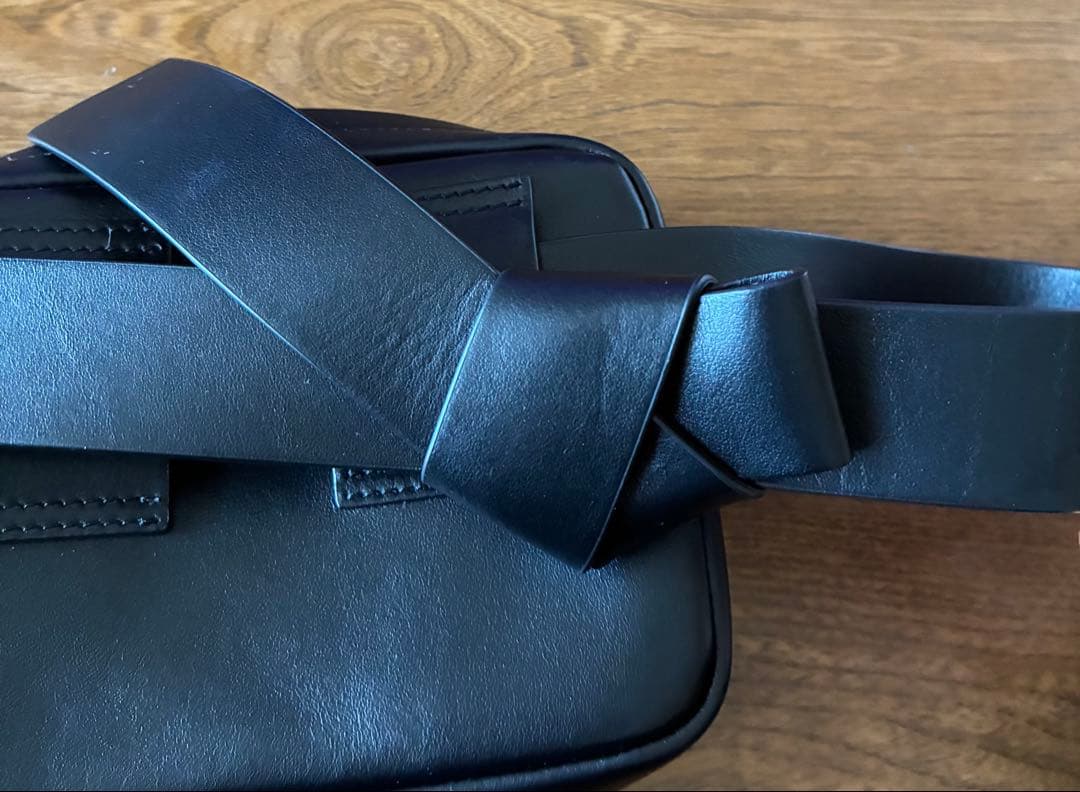 バッグ Acne Studios Musubi belt bag