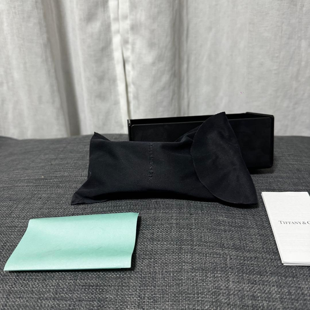 Tiffany & Co. サングラス ブラウン